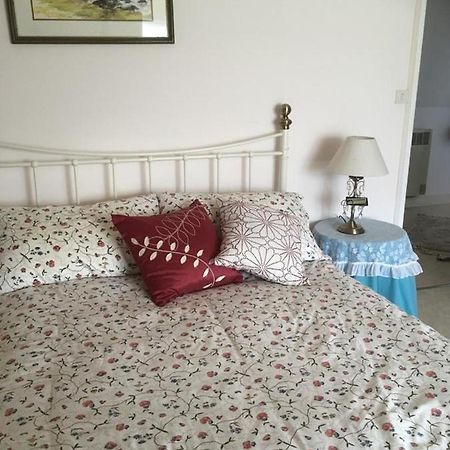 La Chaumiere Villa Sourdeval Bagian luar foto